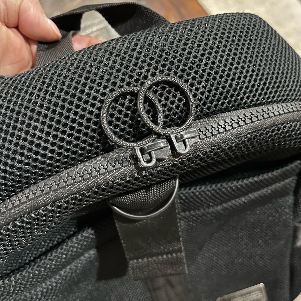 Adidas Black Mesh Backpack - Picture 4 of 12